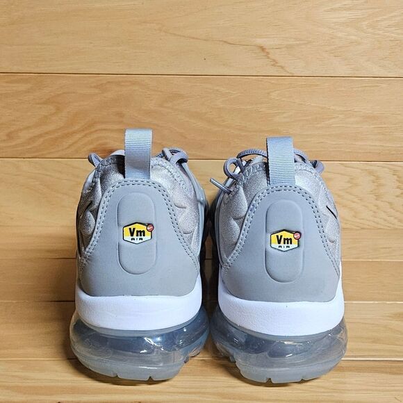 Nike Air Vapormax Plus Men's Wolf Gray Black White Running Shoes 924453-007 - Picture 10 of 11